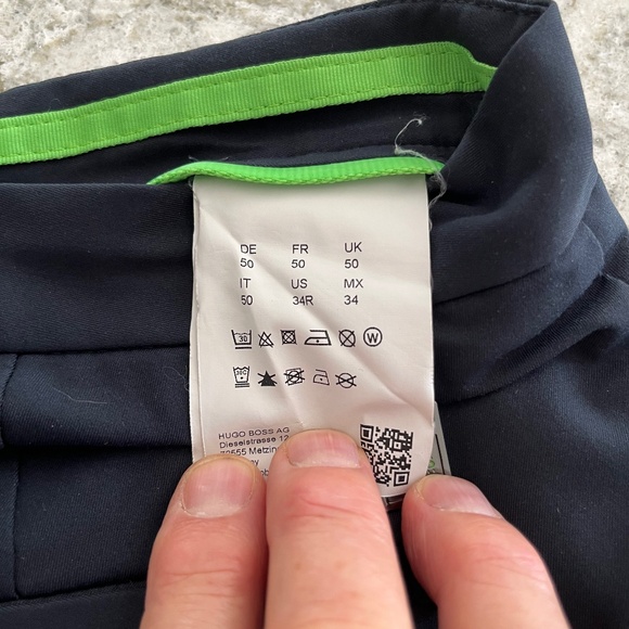 Hugo Boss Green Label Golf Short. Navy. Regular Fit 34 R - Picture 4 of 4